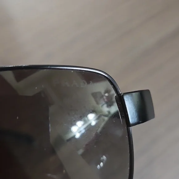 Authentic Prada sunglasses - Picture 7 of 10